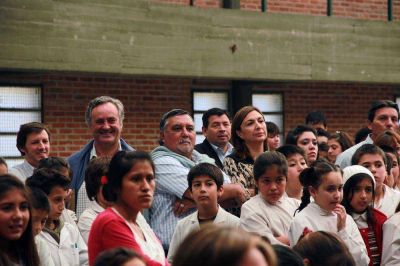 �El arte de reciclar� contin�a present�ndose en las Escuelas de San Miguel