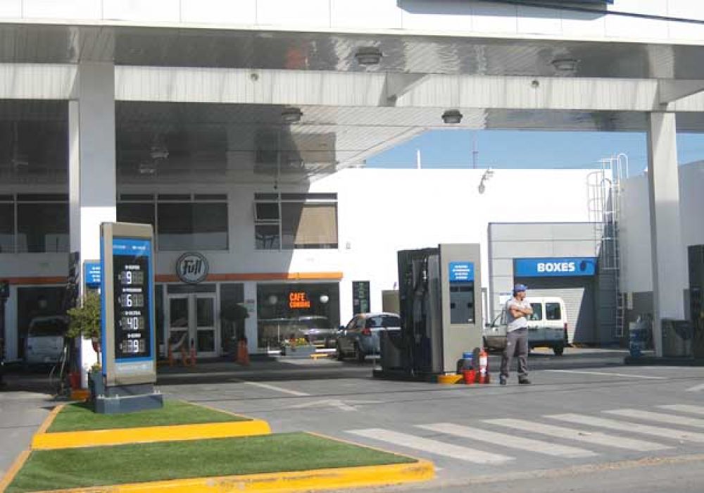Por problemas de log�stica, hubo falta de combustibles en estaciones de YPF 