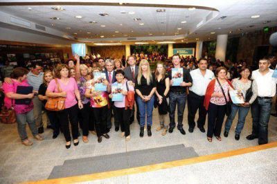 Se entregaron 84 escrituras y 40 readjudicaciones