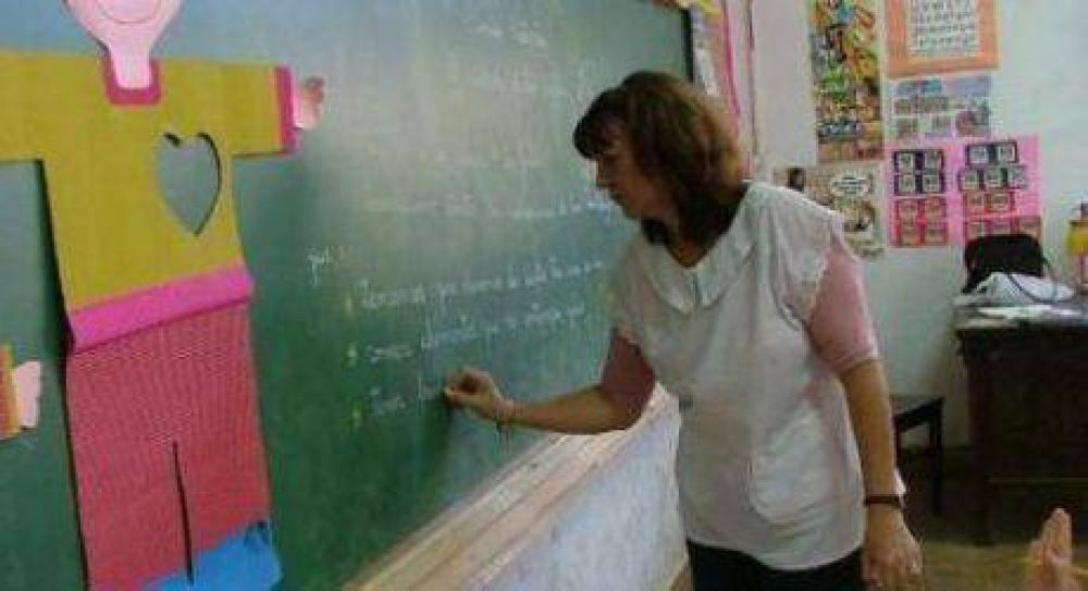 Sueldos docentes: Ganancias es un descuento de Naci�n, la Provincia s�lo es agente de retenci�n