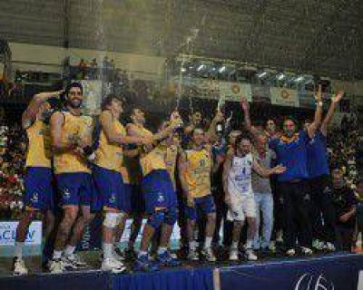 UPCN San Juan grit� tricampe�n