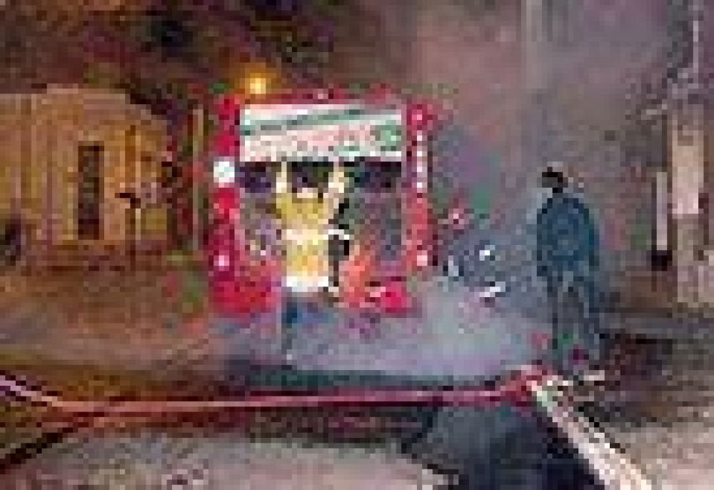 Fuego en un colectivo de l�nea