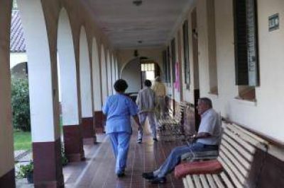 Entran al hogar San Jos� para robar celulares de los abuelos