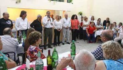 El Intendente Ferraresi particip� de los festejos por el aniversario de distintas instituciones