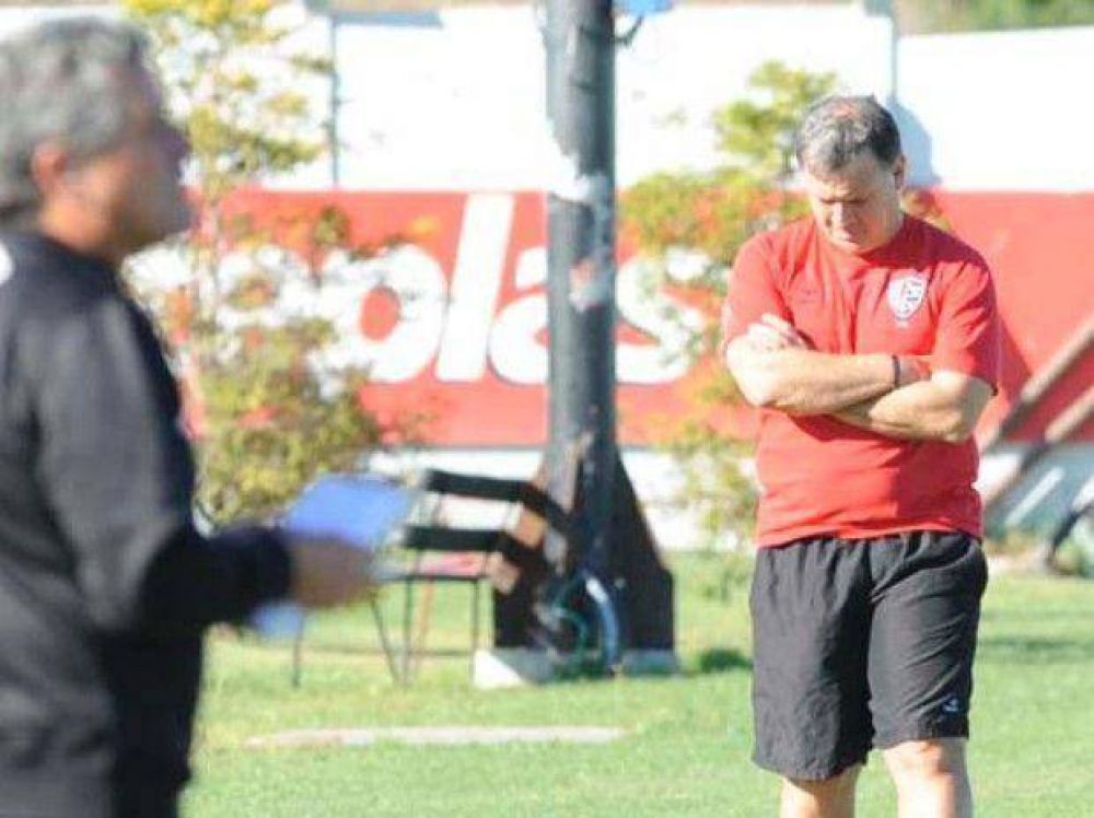 Martino dijo que contra V�lez ser� un partido cerrado de Copa Libertadores
