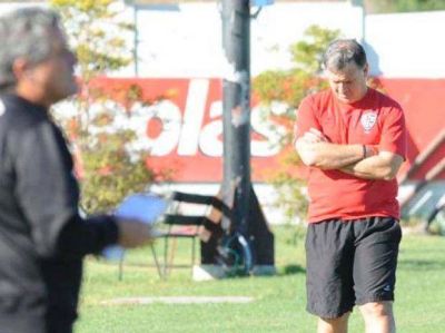 Martino dijo que contra V�lez ser� un partido cerrado de Copa Libertadores