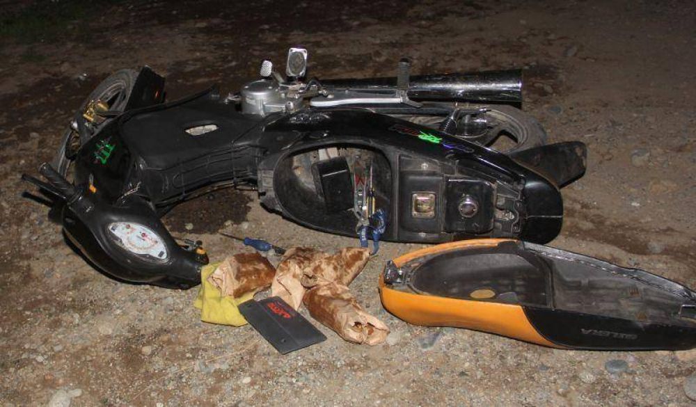 Asaltan a cuatro j�venes y huyen con un celular
