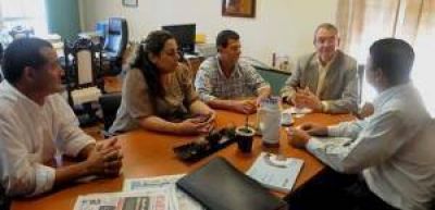Pedrini y concejales diagraman desarrollo de obras del Plan "M�s Cerca"