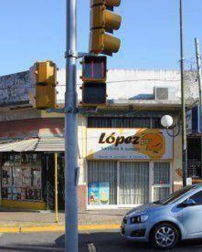 En San Isidro instalan sem�foros din�micos para mejorar la se�alizaci�n