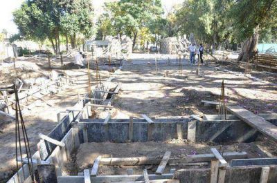 Funcionarios Municipales comprobaron el avance de obra del Jard�n de Infantes N� 901 
