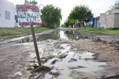Los vecinos de la Santa Cruz recomiendan circular con m�scara