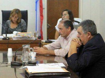 Pidieron condena para familiares de vocal del STJ acusados de intentar enga�ar a una jueza 