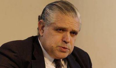 L�pez Murphy pone condiciones a su candidatura