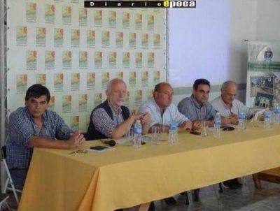 La microrregi�n �Santa Luc�a� se une para asfaltar 250 cuadras