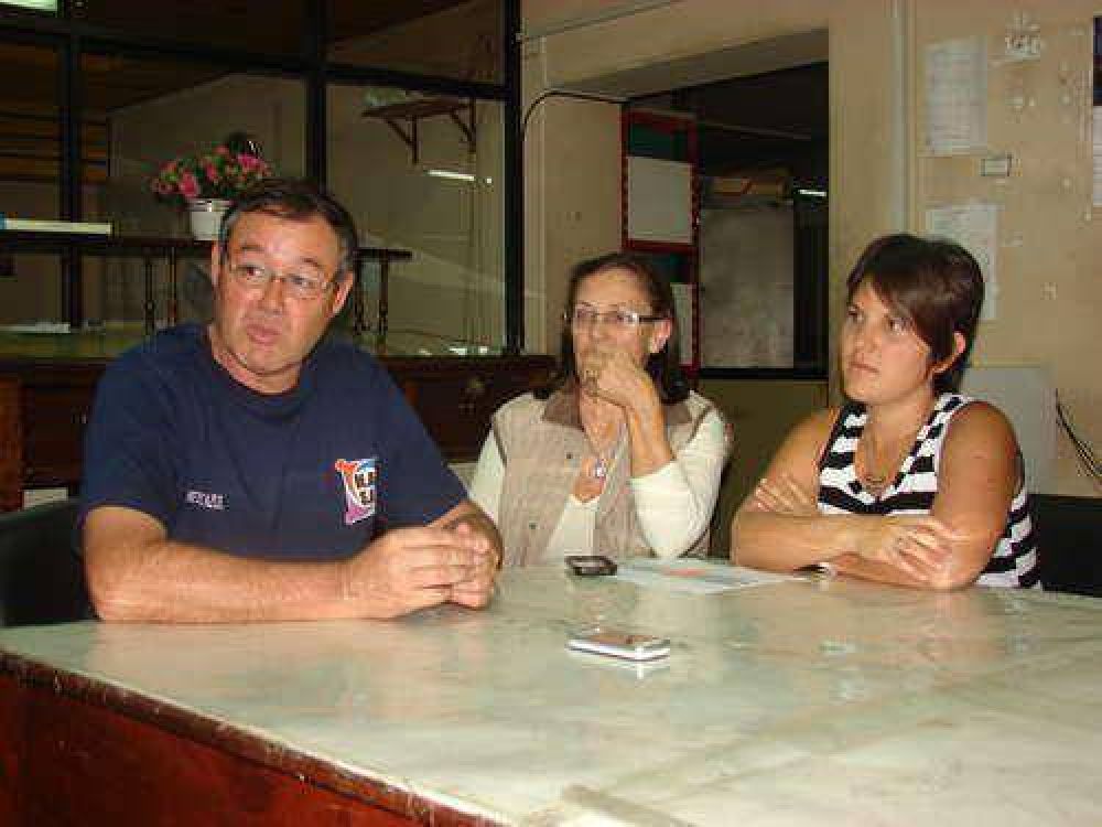 ES MUY LINDO IR Y PODER APORTAR TU GRANITO DE ARENA, AUNQUE SAB�S QUE DESPU�S QUE TE VEN�S TODO SIGUE IGUAL"
