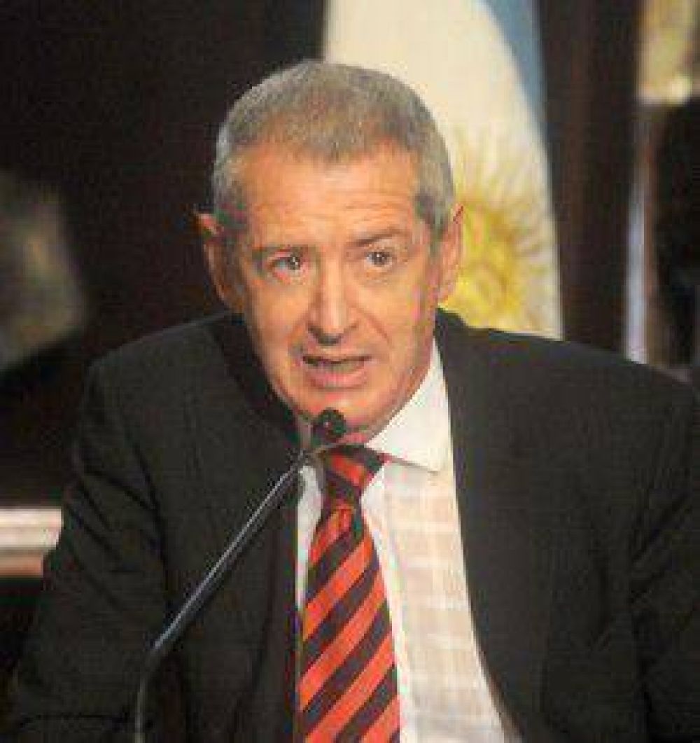 Landau sobre Aguad: "Hace rato que no escuchaba algo tan gorila"