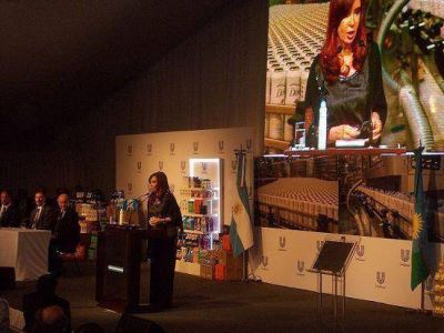Cristina encabez� inauguraci�n de ampliaci�n de la planta de Unilever
