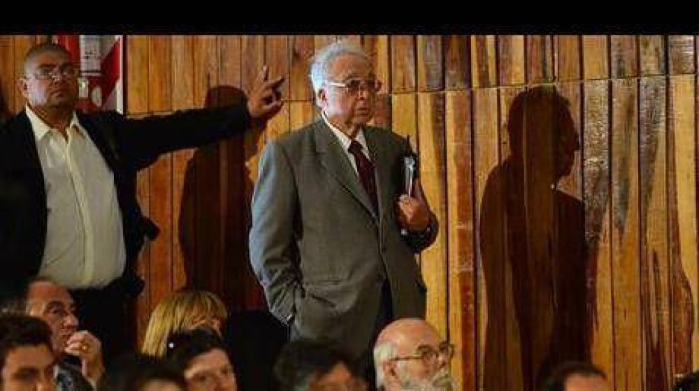 David Patricio Romero lo acus� a Luis Garc�a de �mentiroso� y de �abandonar a Mario Amaya�
