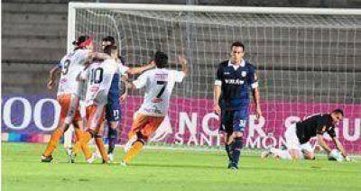 Racing, eliminado: de la mano de N�stor	