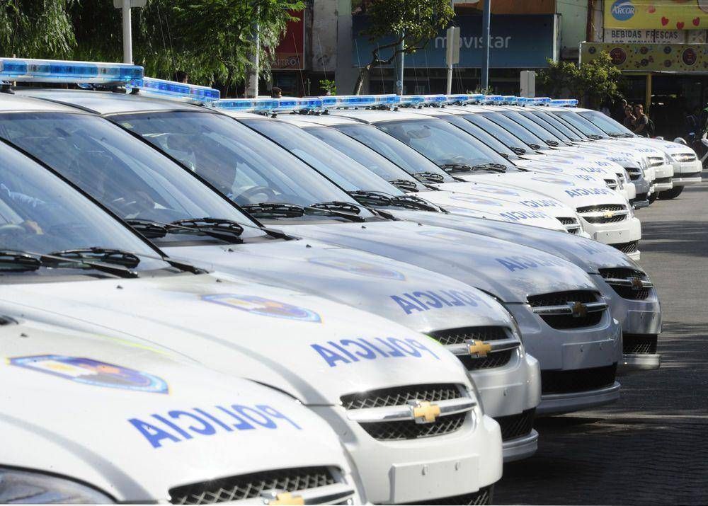 Entregaron 45 m�viles policiales y 60 c�maras de video-vigilancia
