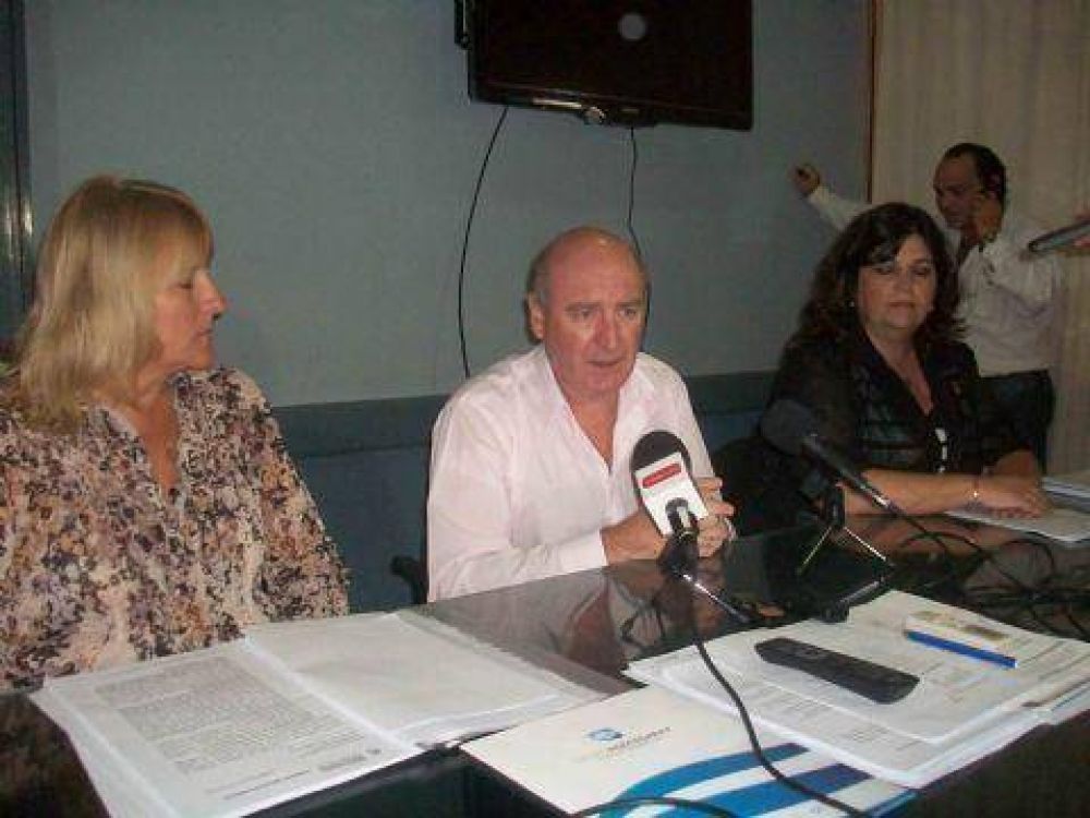 Santalla explic� sobre los fondos de educaci�n