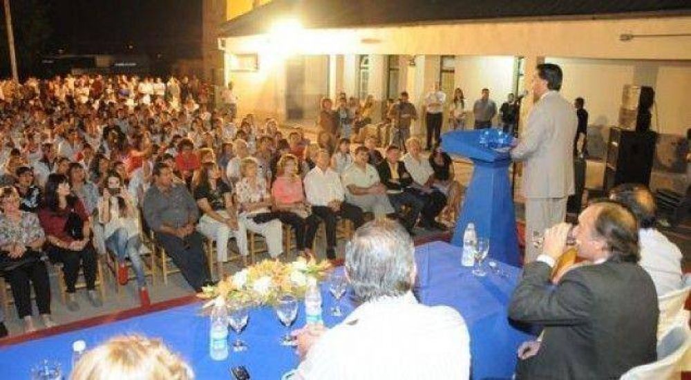 �Son minor�as que ideol�gicamente conspiran contra la educaci�n p�blica�