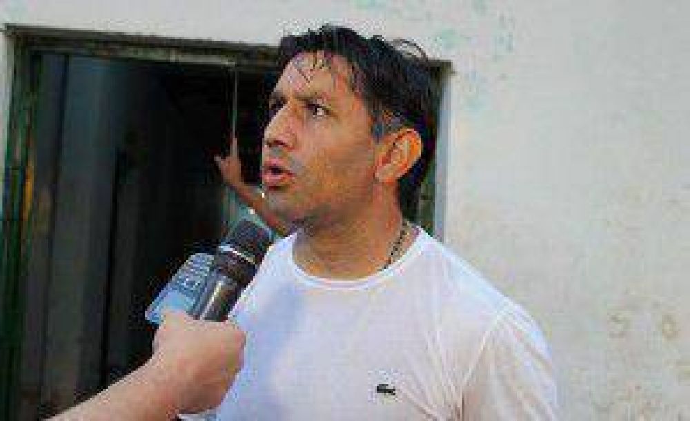 Fernando Insfr�n: �El sacrificio es ahora, la gloria para siempre�