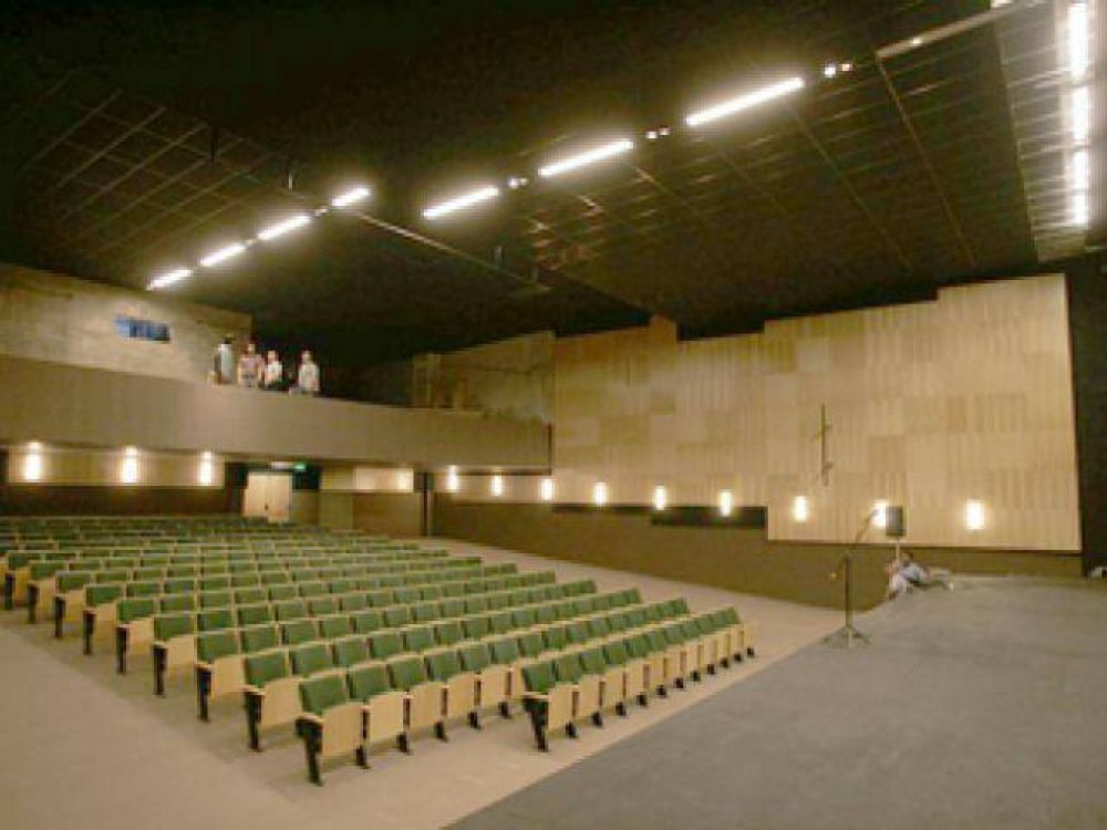 El Teatro abre el 3 de mayo
