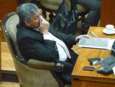 Comisi�n estudiar� la aplicaci�n de sanciones al diputado Miguel Morales