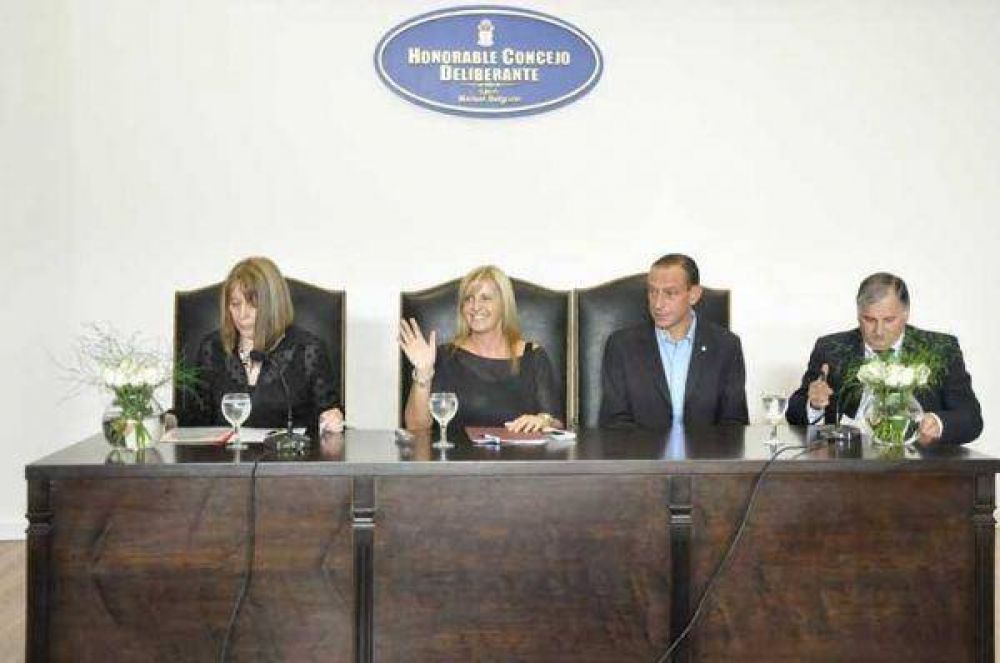 Marisa Fassi inaugur� oficialmente el per�odo 2013 en el Honorable Concejo