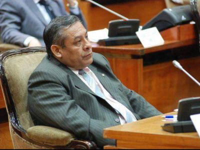 Miguel Morales no encuentra aliados que lo defiendan