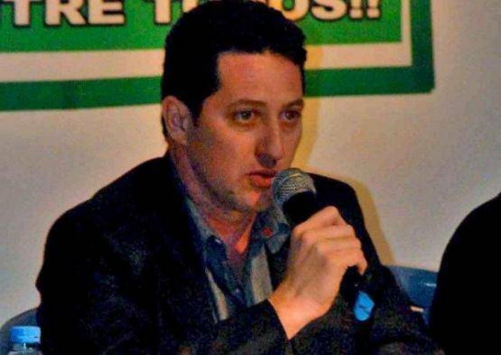 �Priorizan sus intereses sobre los de los santacruce�os�