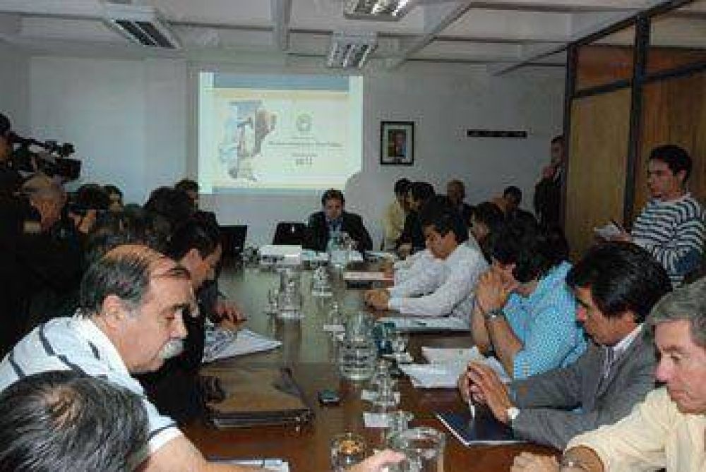 Ministros defendieron el Presupuesto en Diputados