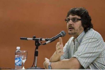 Felipe Pigna presentar� el libro �Los Mitos de la Historia Argentina 5� en Ushuaia