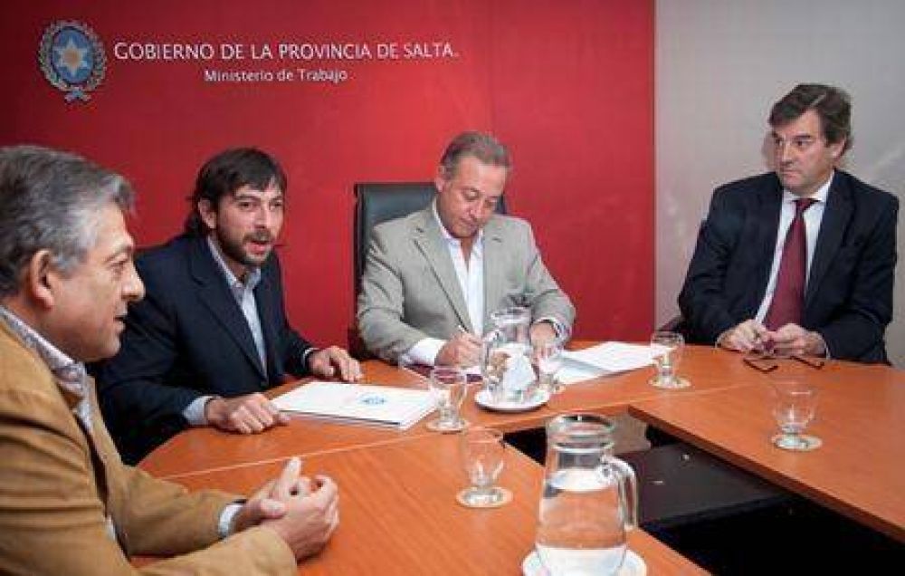 Trabajo homolog� el acuerdo entre Enjasa y Asociaci�n Bancaria