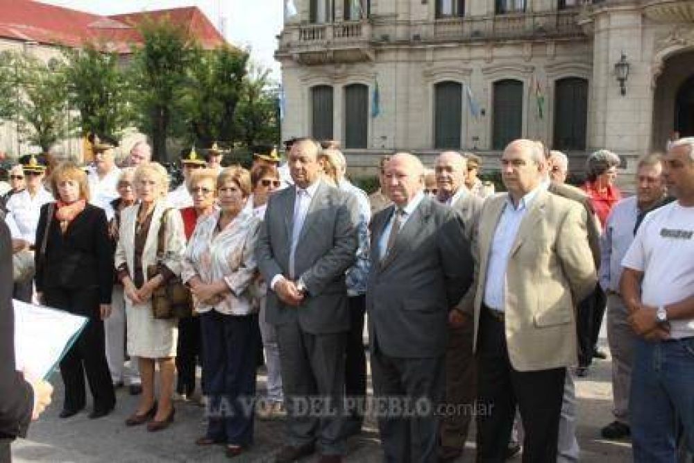 Comenzaron las celebraciones oficiales por el 129� aniversario