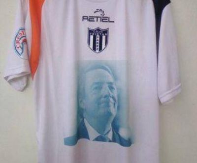 El equipo de Granados con NK en la camiseta