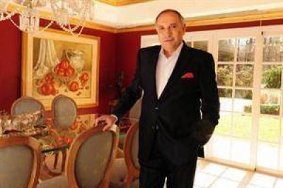 Asaltan y golpean al empresario Carlos Molinari