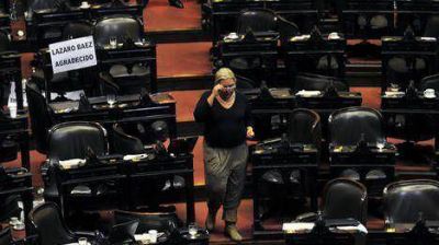 Carri� llev� su denuncia de �pacto espurio� entre Cristina y Lorenzetti a la Justicia