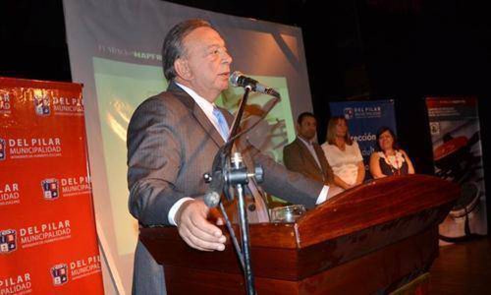 Apoyo de Z�ccaro a la reforma judicial de Cristina Kirchner