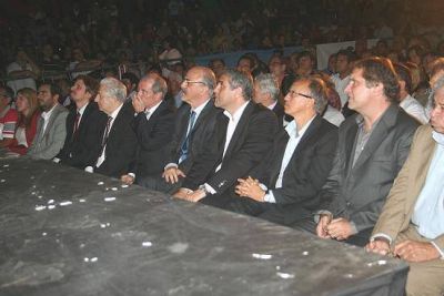 EL SENADOR PALLARES ASISTIO A LA INAUGURACION DE LA NUEVA SEDE SINDICAL DE SECLA