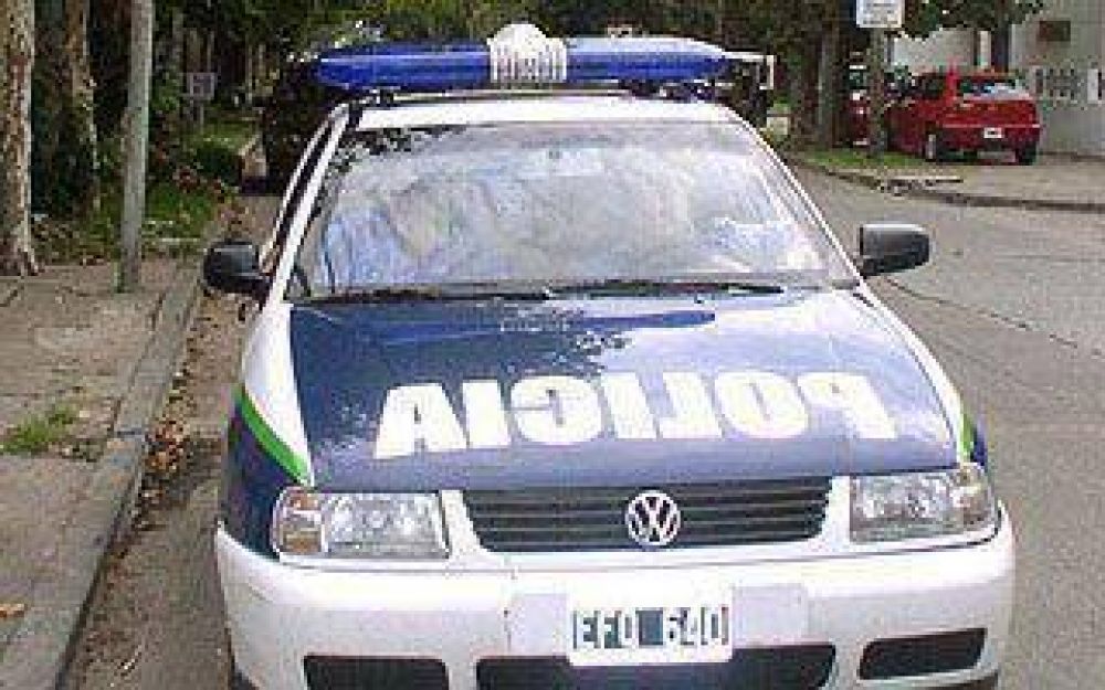 Un polic�a mat� a dos ladrones que intentaron asaltarlo en Villa Galicia