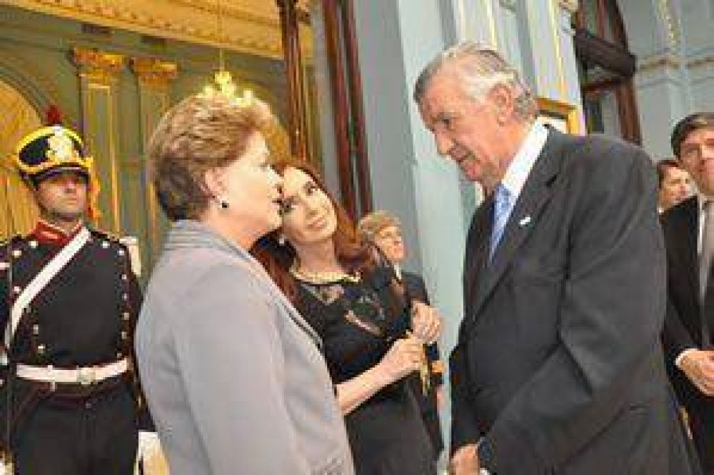 Gioja pidi� a Dilma que Brasil participe de la obra del t�nel	