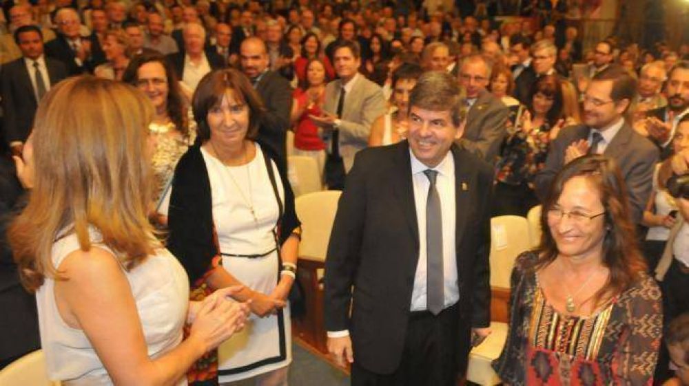 Tamarit ya tiene en carpeta la creaci�n de dos facultades
