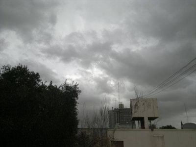 Anuncian lluvias y rige un alerta meteorol�gico para la provincia