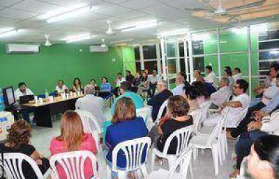 Los sectores p�blico-privado en la lucha contra el dengue