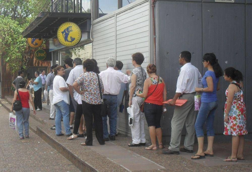 La Provincia paga todos los sueldos antes del d�a del trabajador