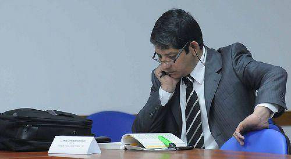 Llanos inst� a democratizar la Justicia tambi�n en las provincias