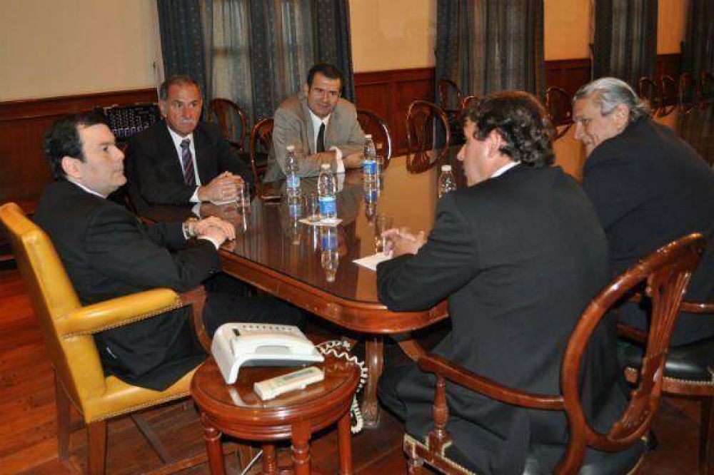Zamora recibi� a miembros del Secretariado de Tribunales de Cuenta de la Argentina