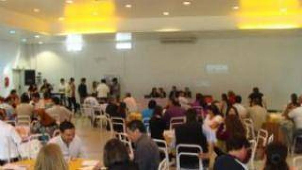 Se realiz� encuentro provincial de directores y coordinadores CAJ